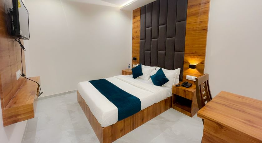 Hotel Grand Executive in Mumbai