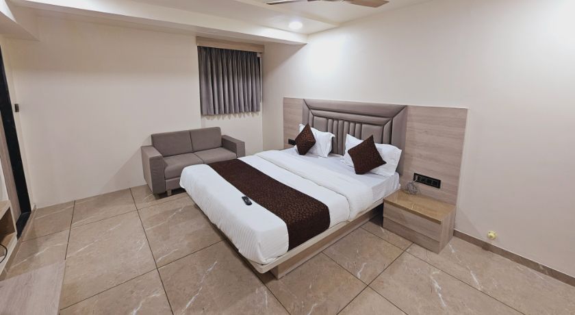 Hotel RK Villa in Ahmedabad