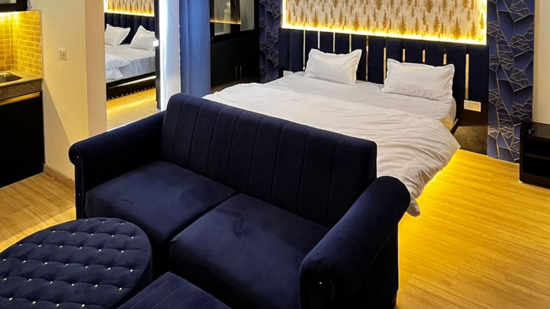 Knock Knock Stay- DLF MyPad in Lucknow