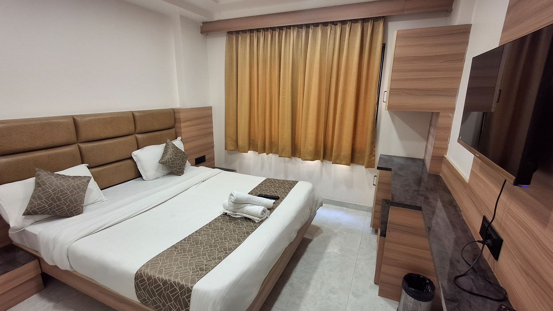 Hotel RK Rooms in Ahmedabad