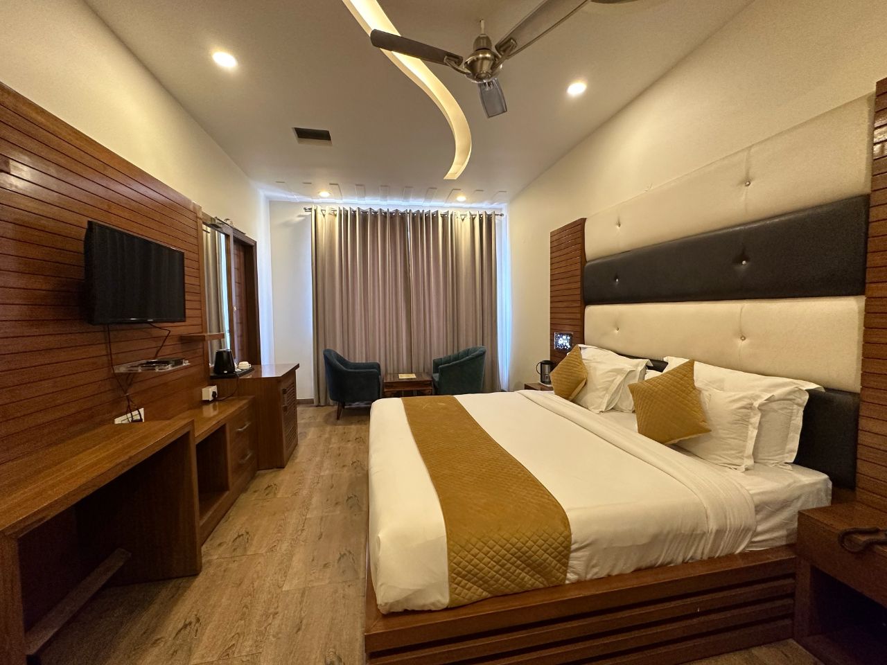 Hotel Blue Orchid in Zirakpur