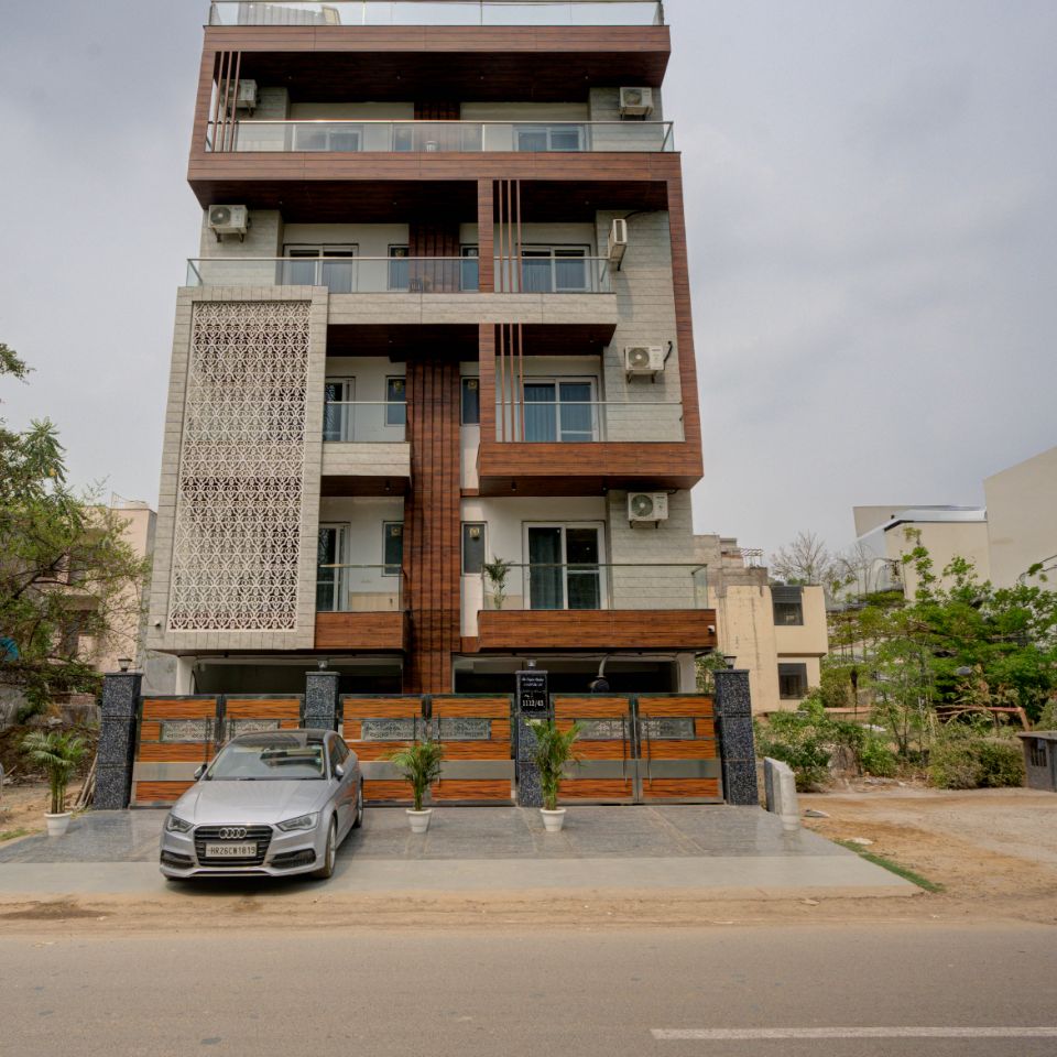 The Empire Studioz Golf Course Road in Gurgaon