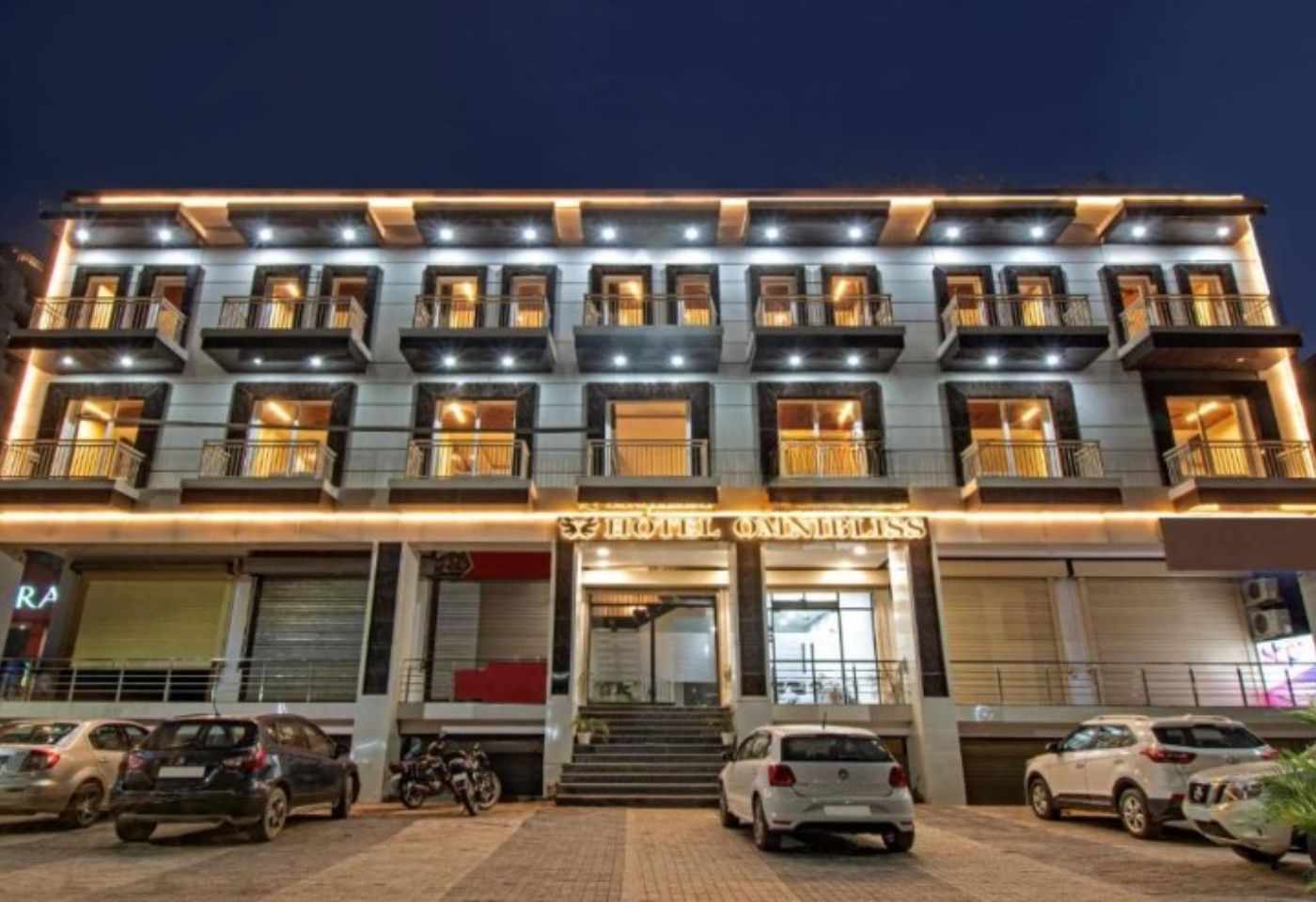 Hotel Omnibliss in Zirakpur