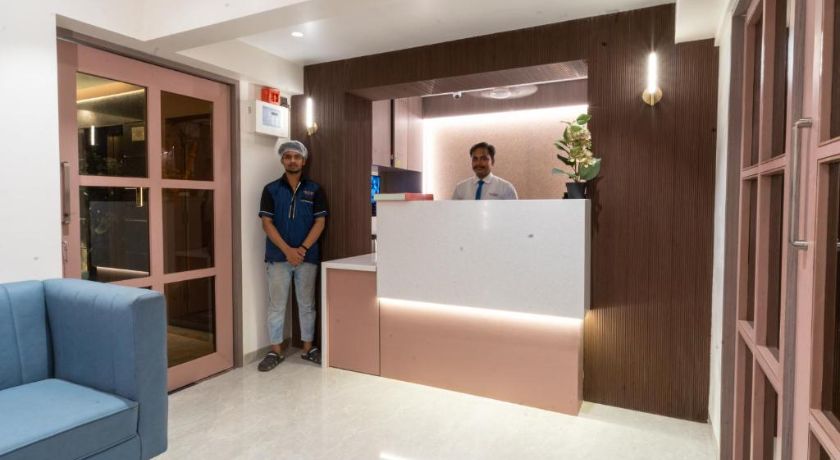 Hotel Aura Inn in Navi Mumbai