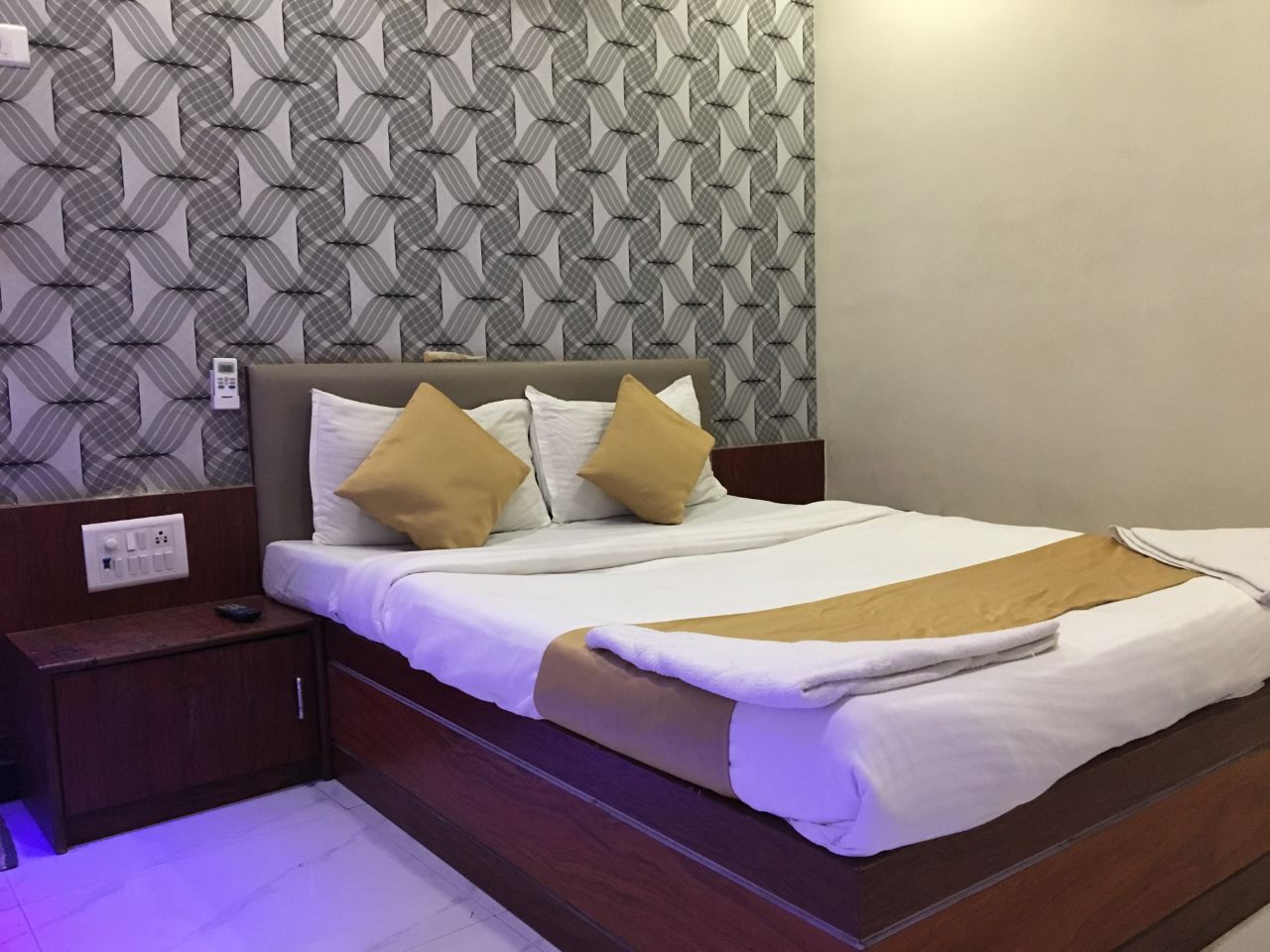 Hotel Safar Residency in Mumbai