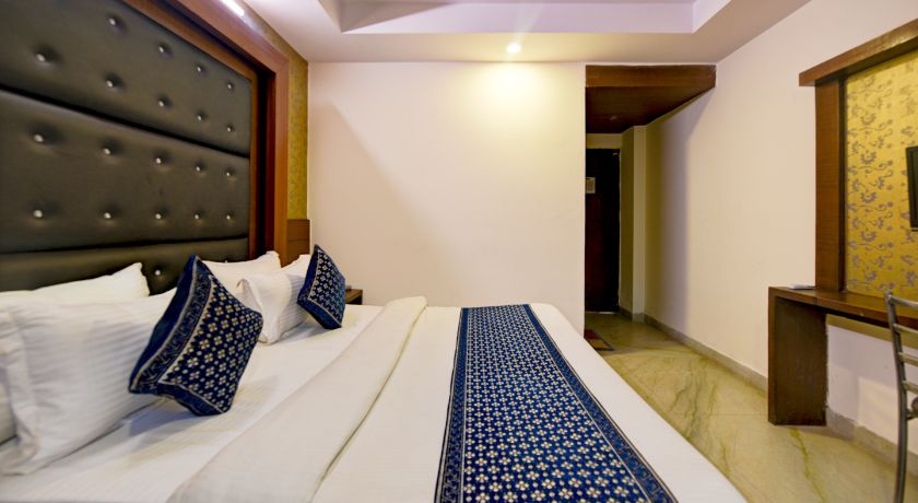 Hotel Repose Villa in Delhi