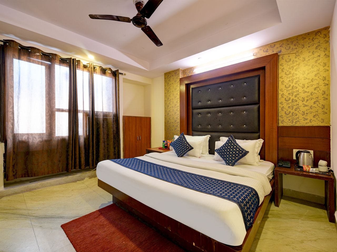 Hotel Repose Villa in Delhi