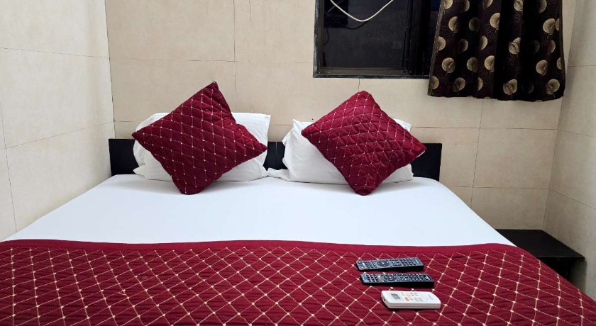 Hotel Kamal in Mumbai