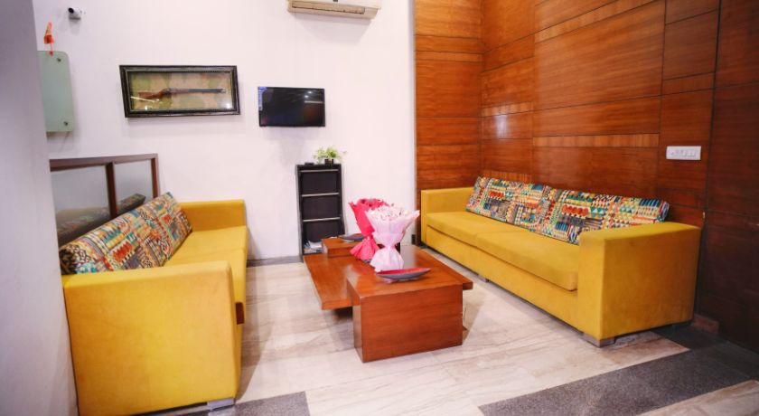 Hotel Haris Court in Delhi