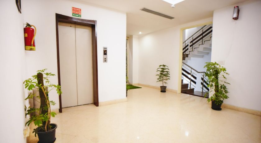 Hotel Haris Court in Delhi