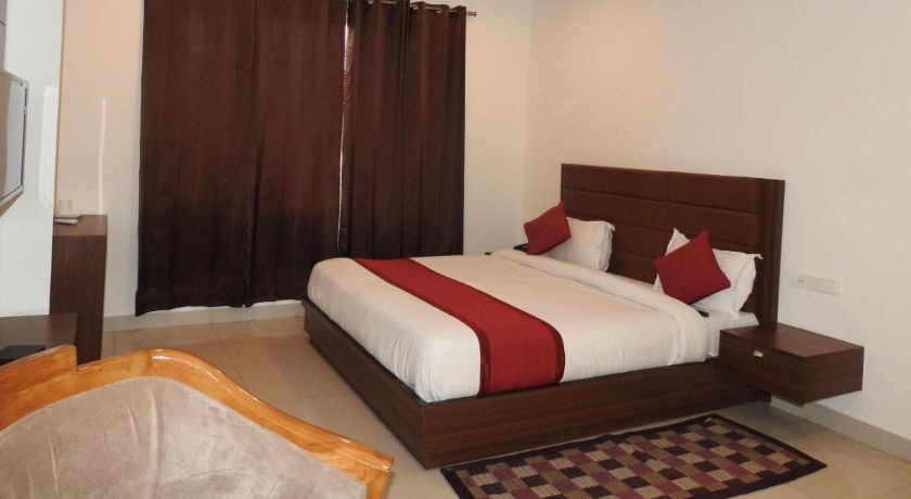 Hotel Aakash Residency in Dehradun
