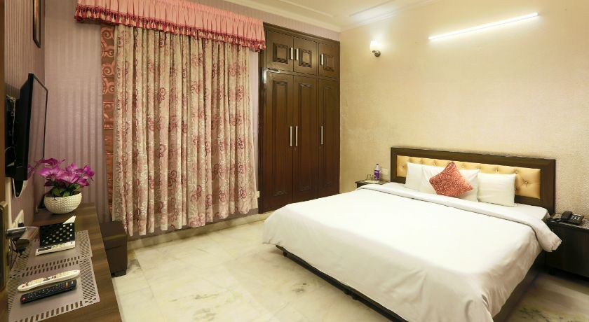 The Sunrise View in Noida