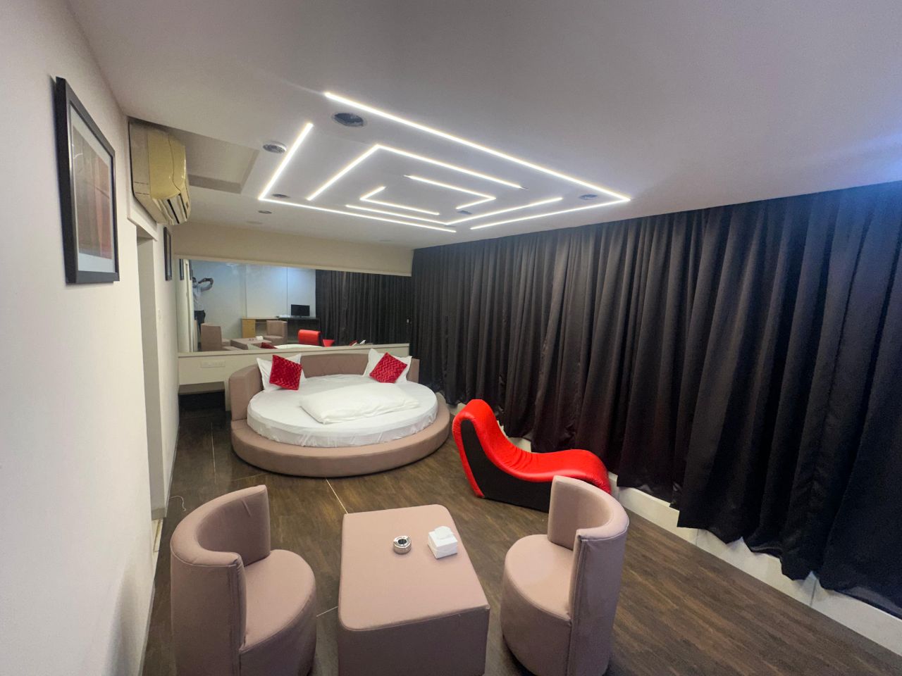 Aundh Elite Stay in Pune