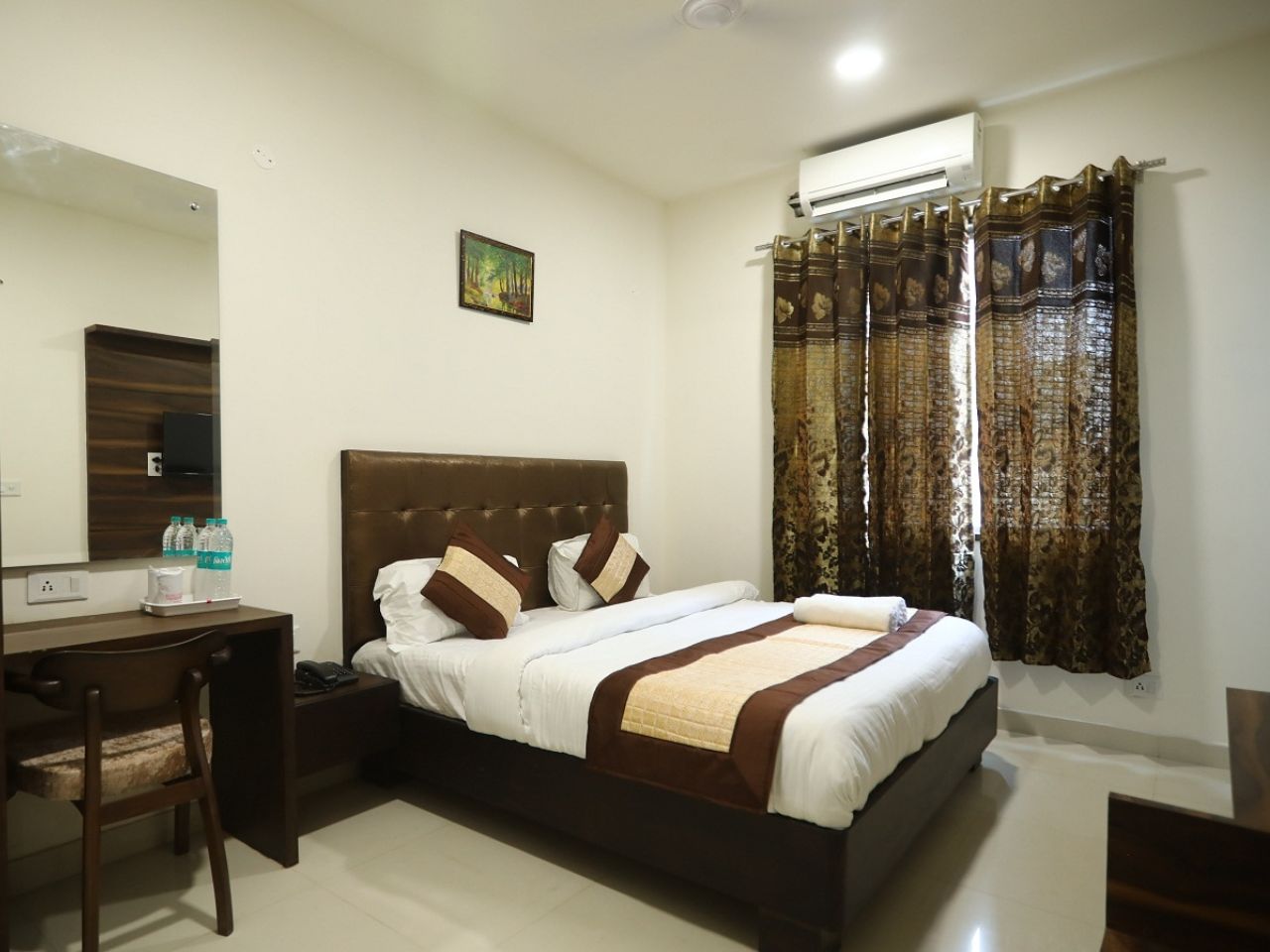 Kkainaat Hotel in Amritsar