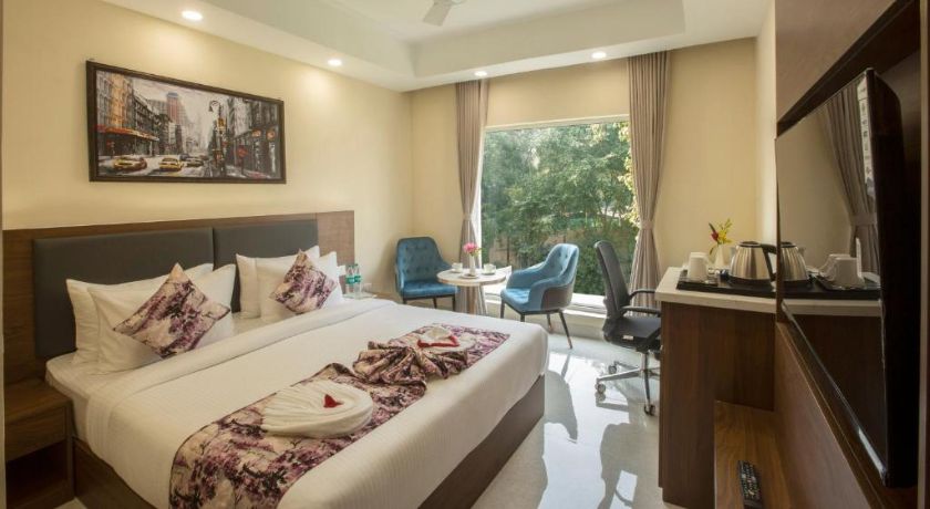 Hotel Luxe Opera NH8 in Delhi