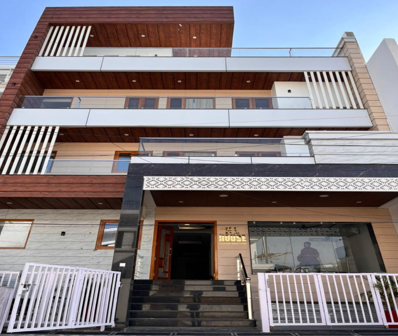 Hotel Silver Bliss in Lucknow