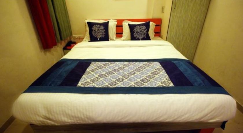 Hotel Royal Apple in Ahmedabad