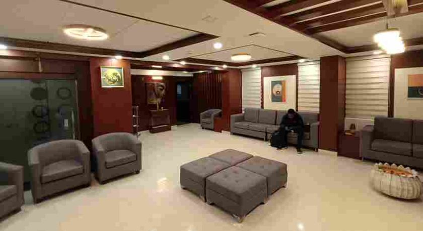 Hotel Monsoon Palace in Guwahati