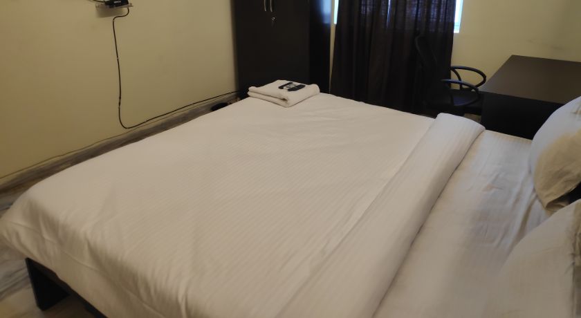 Hotel cyber suites in Hyderabad