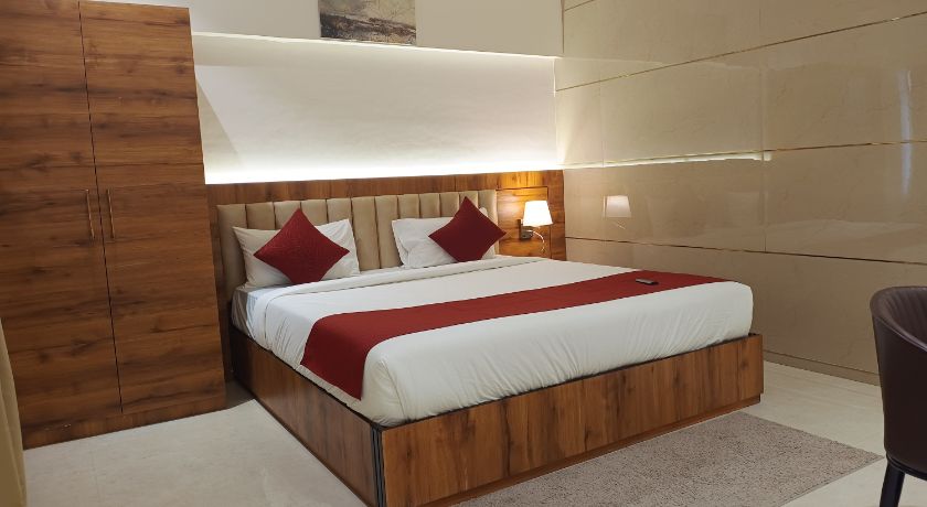 Hotel Madhav Residency in Thane