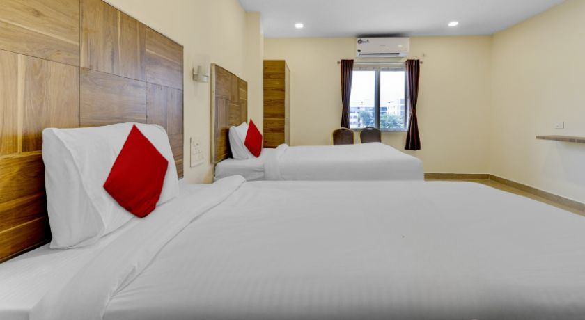 Hotel Savithas Grand in Vijayawada