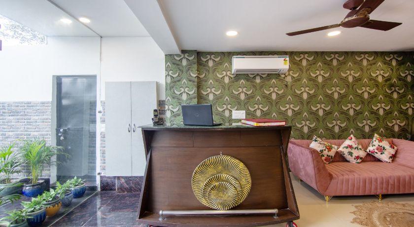 Hotel Fortune Home in Noida