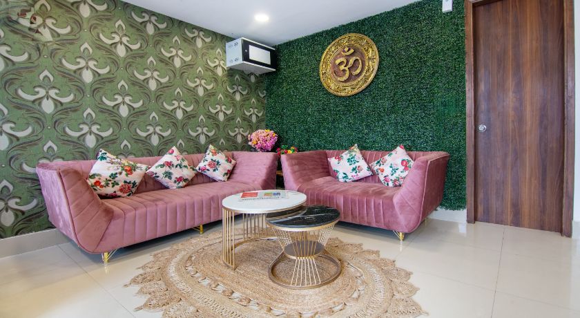 Hotel Fortune Home in Noida