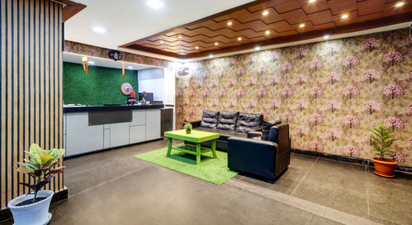 Hotel Puhor Plaza Inn in Guwahati