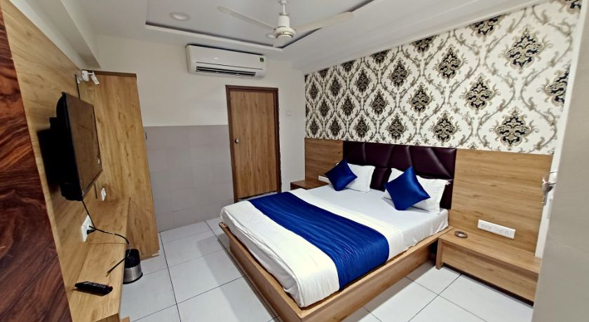 Hotel New Lake View in Ahmedabad