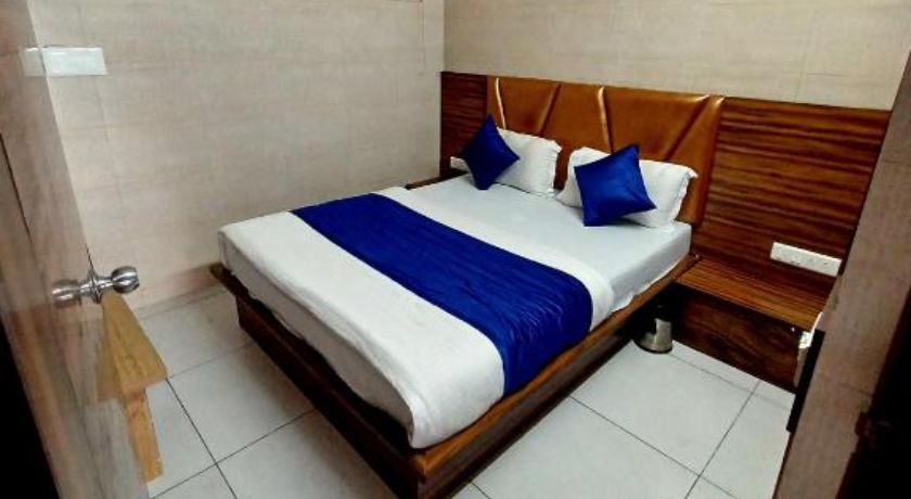 Hotel New Lake View in Ahmedabad