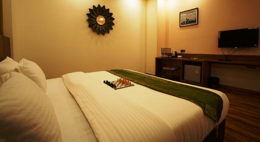 EVORA - Banquet and Hotel in Delhi