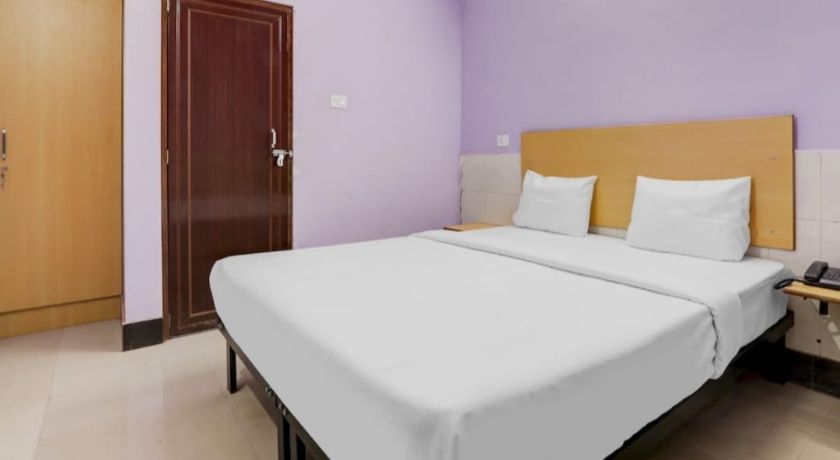 Hotel Sarovar Inn in Lucknow