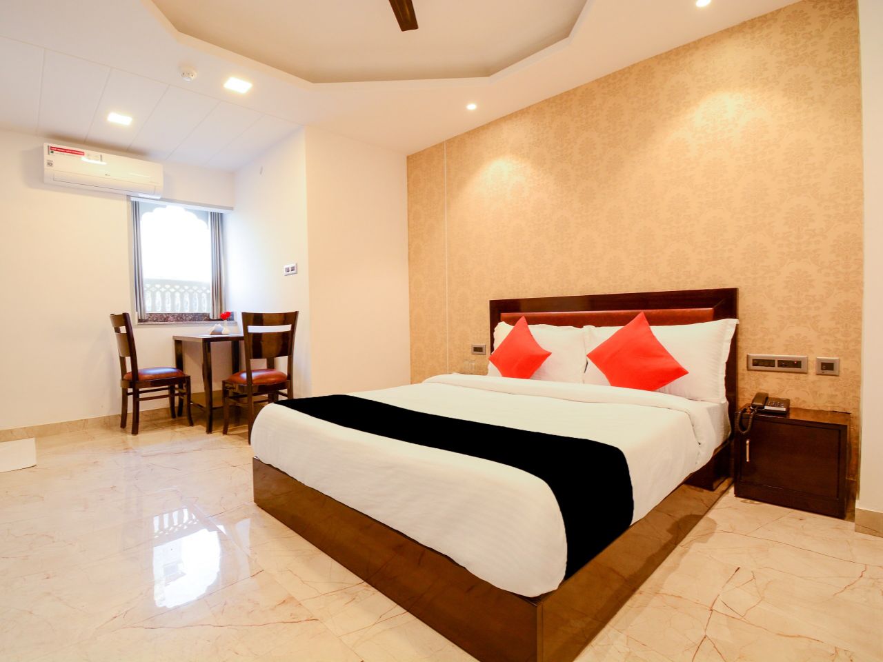 Hotel Grand Lotus Inn in Jaipur