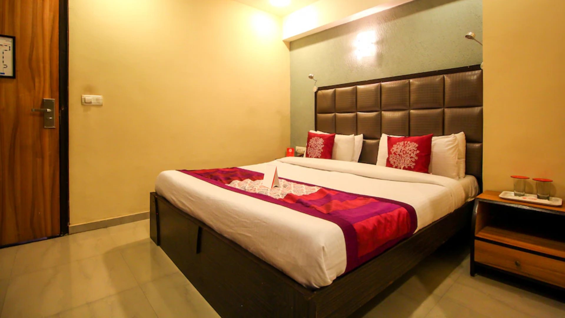 Hotel Maan Residency in Ahmedabad