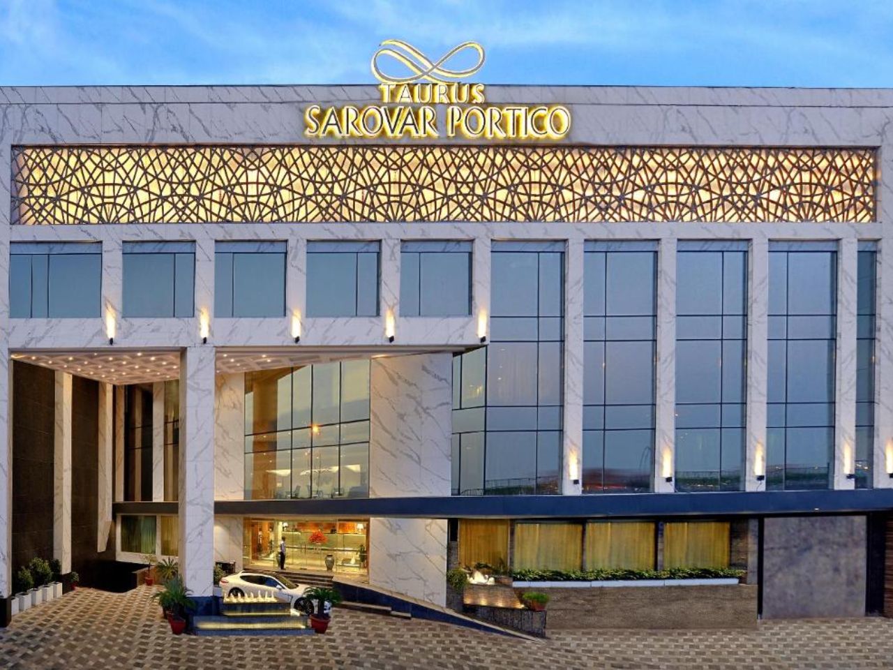 Taurus Sarovar Portico in Delhi