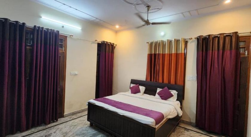 Hotel Prisha Stay in Lucknow