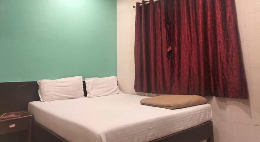 Hotel Metro Plaza in Mumbai