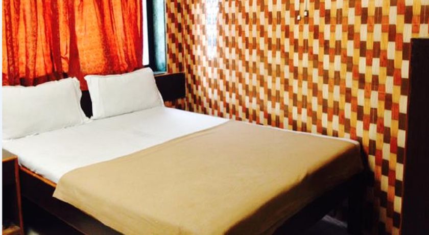 Hotel Metro Plaza in Mumbai