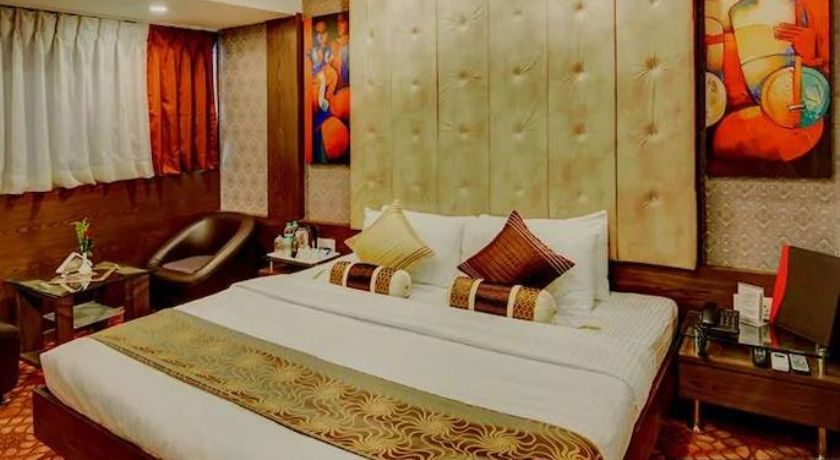 Hotel Spencer in Thane