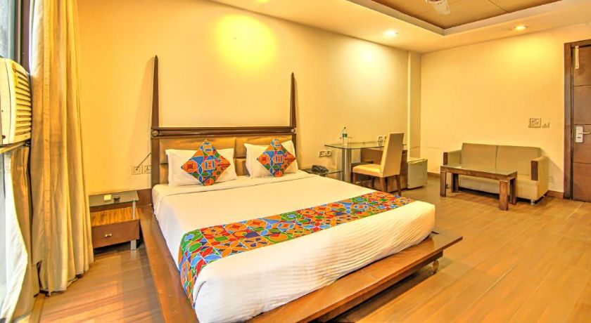 Hotel Le Grand in Delhi