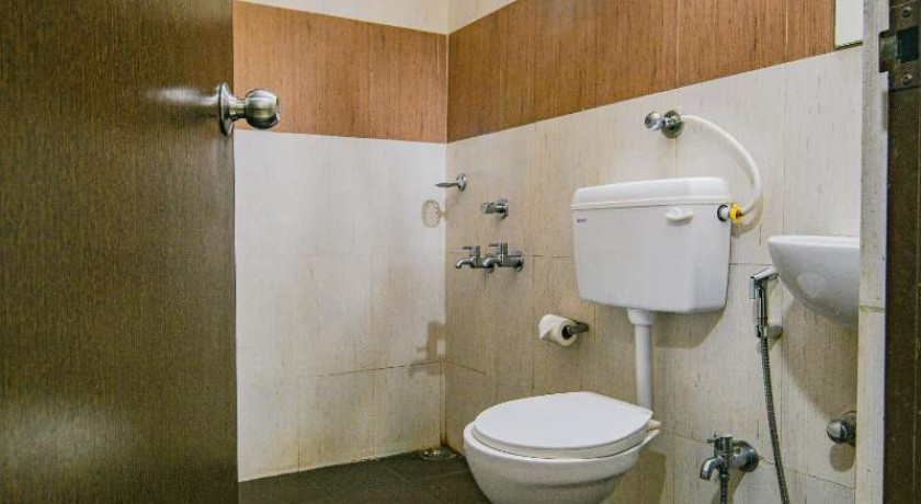 Shri RamKrishna Baag Hotel in Indore