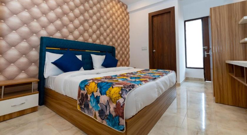 Letstay Business Suite in Noida