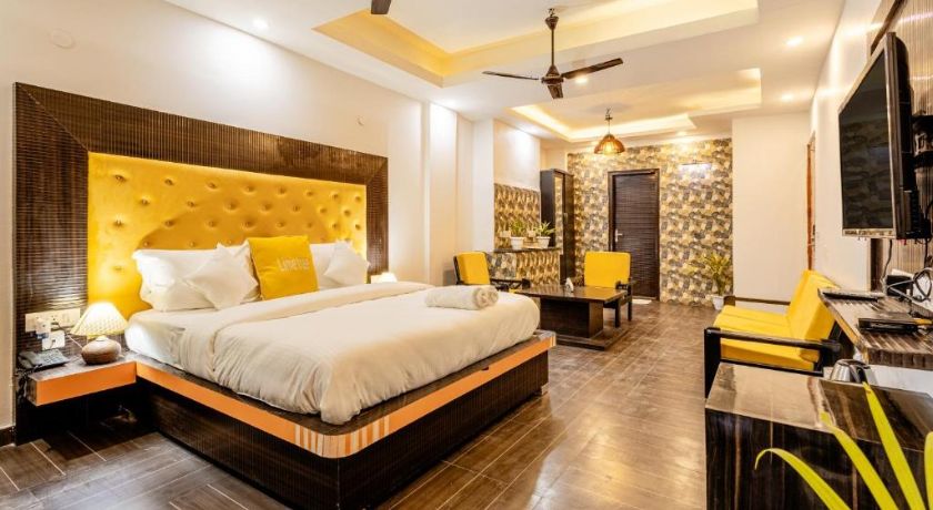 Lime Tree Hotel Huda City Centre in Gurgaon