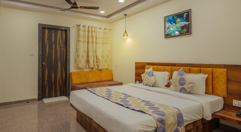 Hotel Dream Inn in Indore