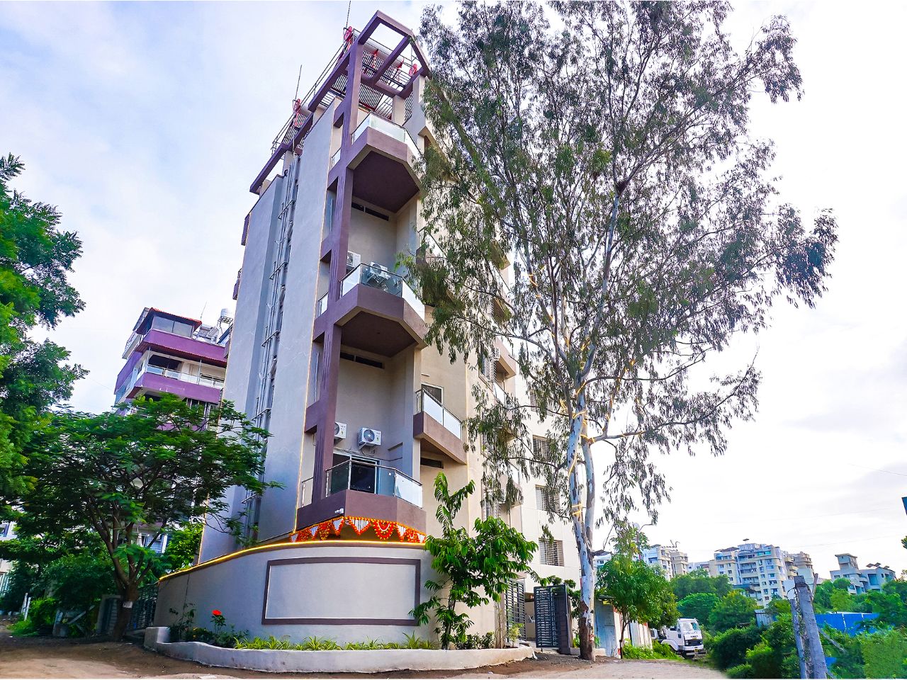 Falcon Executive in Pune