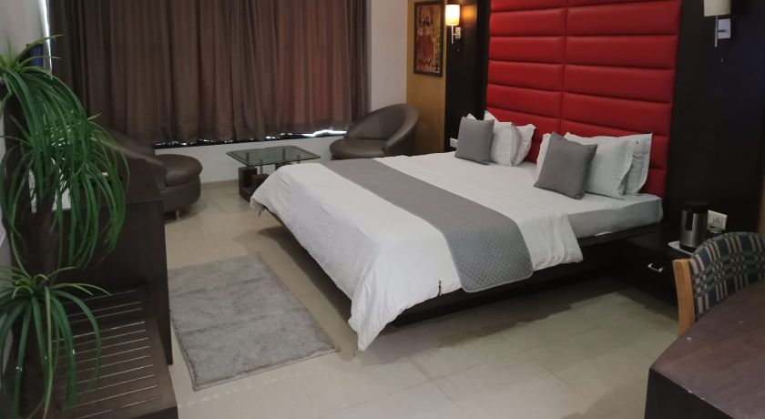 Hotel Laksh Residency in Anand