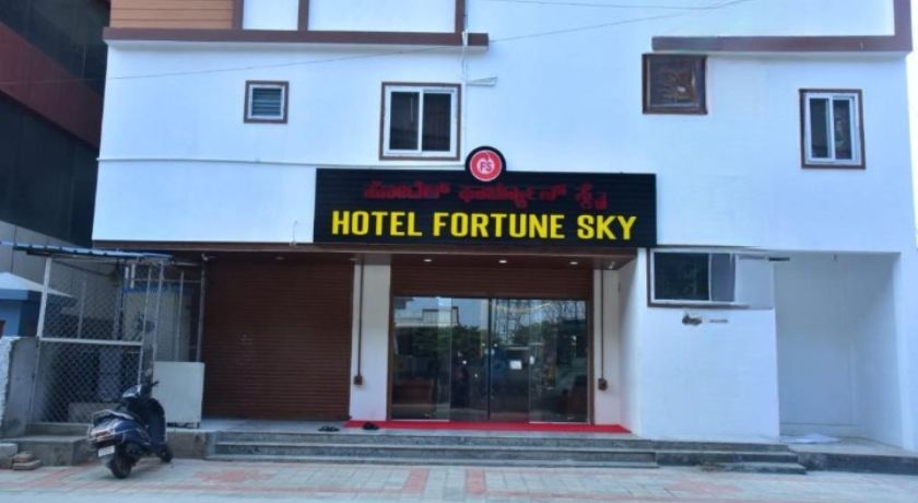 Hotel Fortune Sky in Bangalore