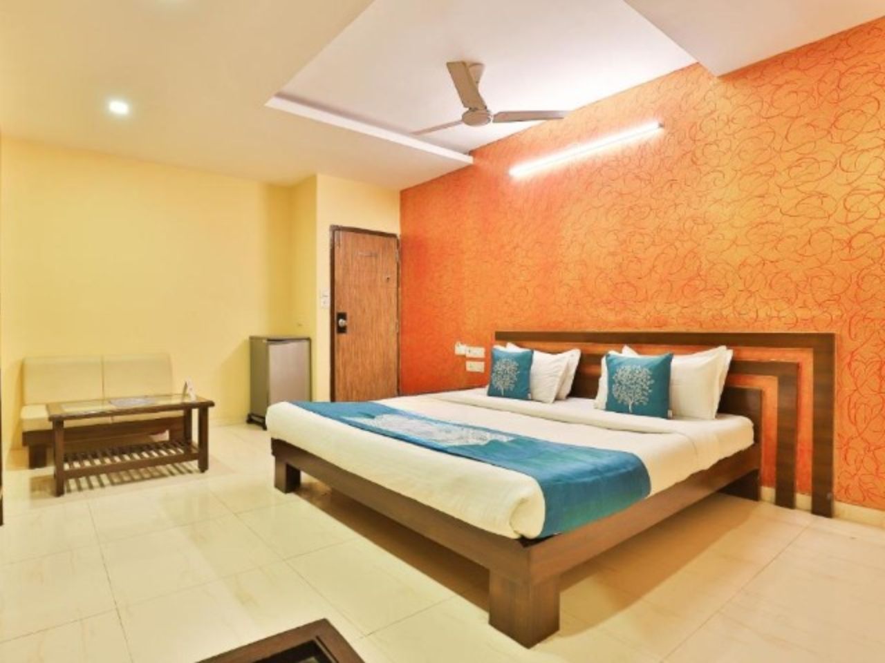 Hotel Sunrise in Vadodara