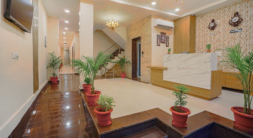 Hotel Devine in Zirakpur