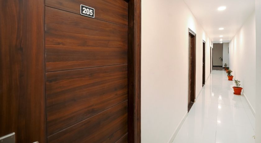 Hotel Devine in Zirakpur